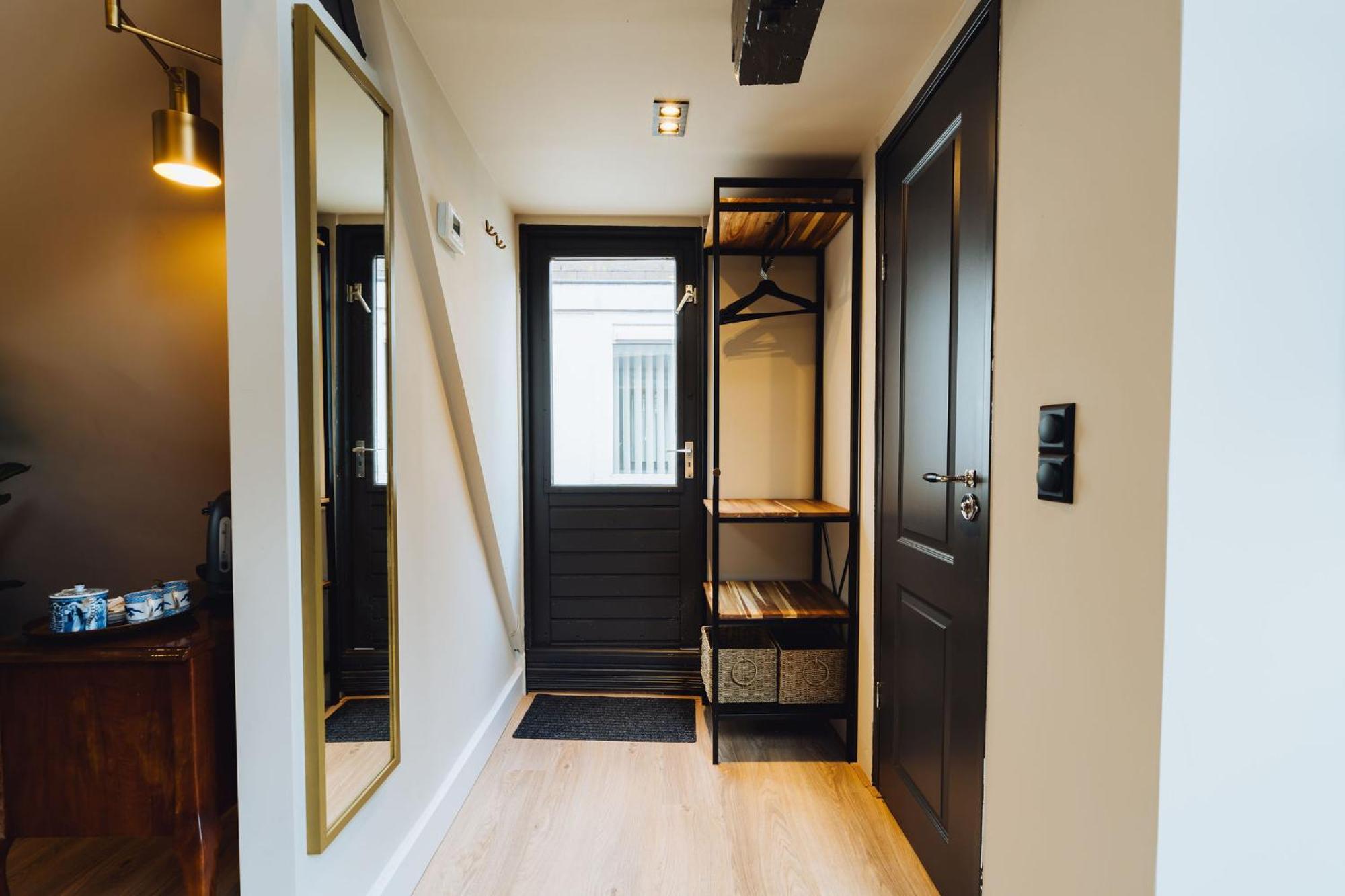 Lok Historics Luxury Art-Inspired Loft In Historic City Centre! Haarlem Eksteriør billede