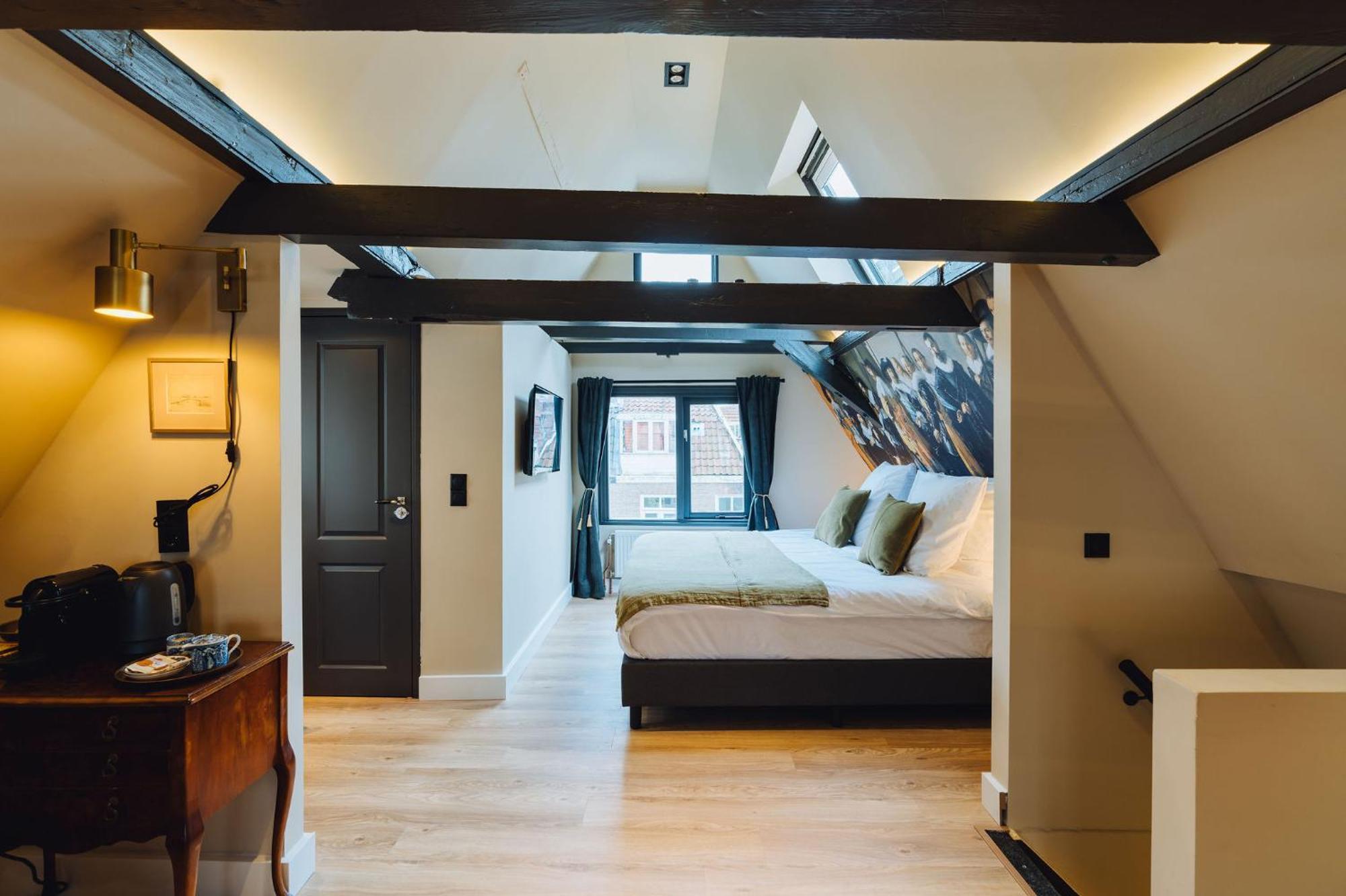 Lok Historics Luxury Art-Inspired Loft In Historic City Centre! Haarlem Eksteriør billede