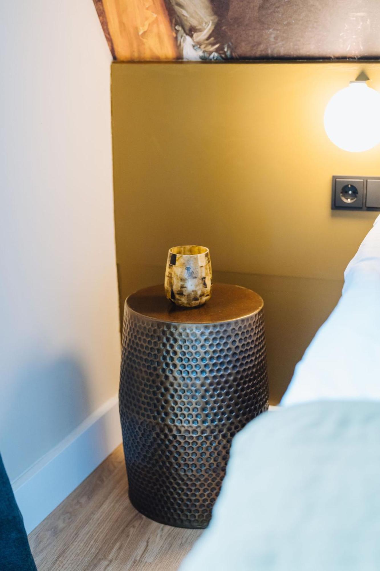 Lok Historics Luxury Art-Inspired Loft In Historic City Centre! Haarlem Eksteriør billede
