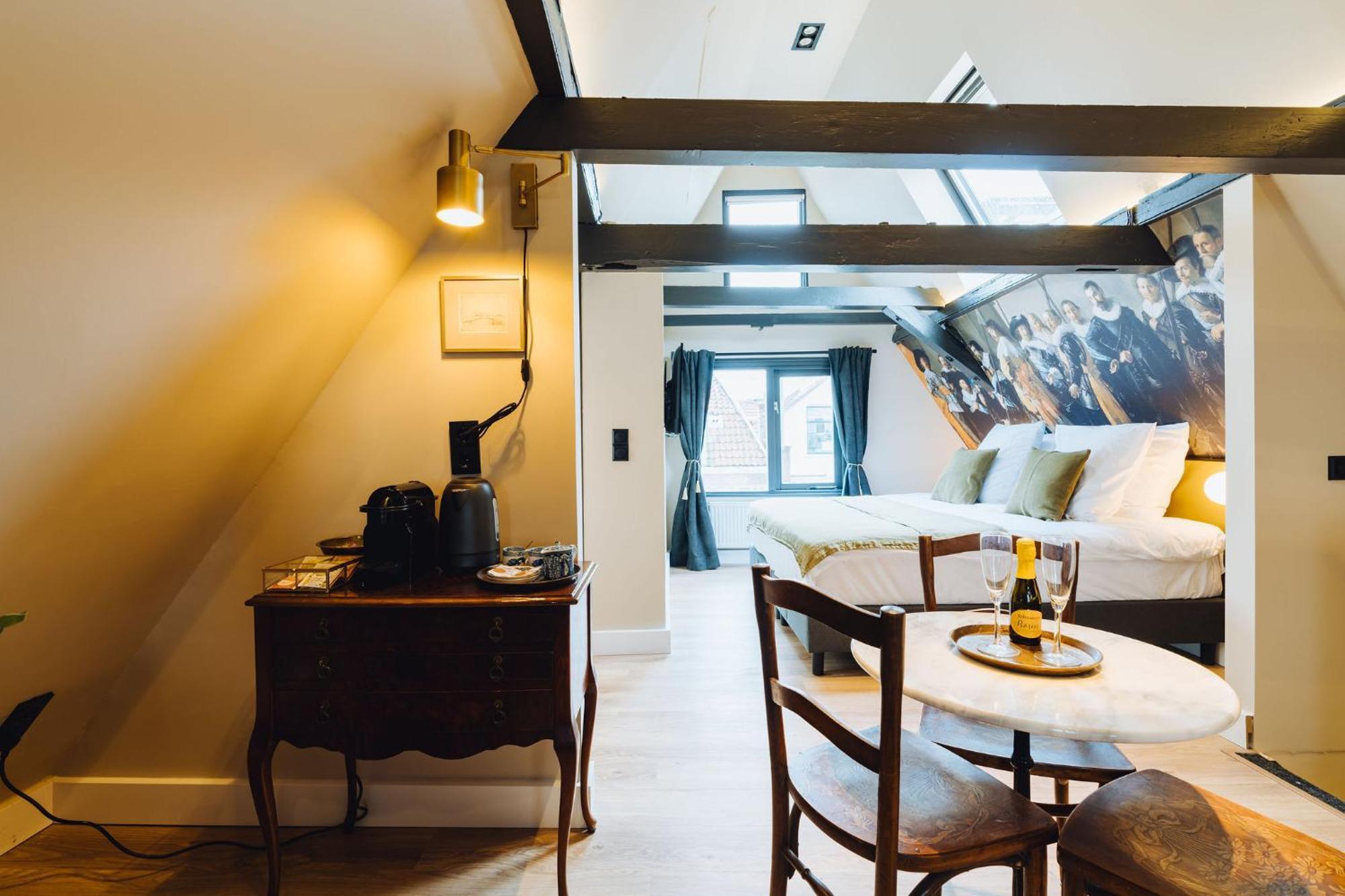 Lok Historics Luxury Art-Inspired Loft In Historic City Centre! Haarlem Eksteriør billede